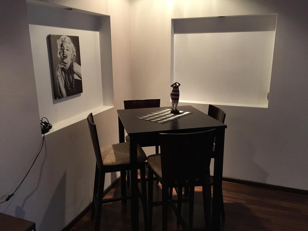Apartament Tipton Apartment เยเลเนียกูรา ภายนอก รูปภาพ